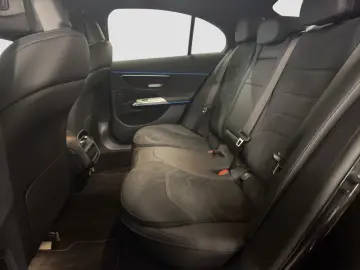 MERCEDES-BENZ E 220 d 4MATIC Limousine AMG NightPaket 360
