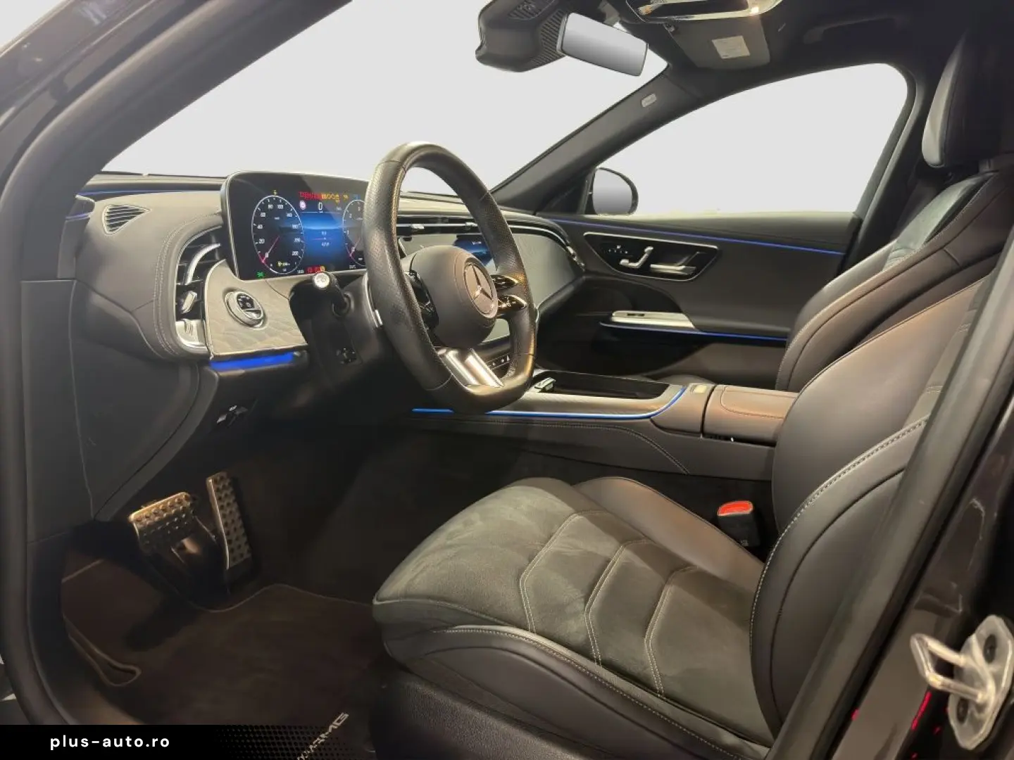 MERCEDES-BENZ E 220 d 4MATIC Limousine AMG NightPaket 360