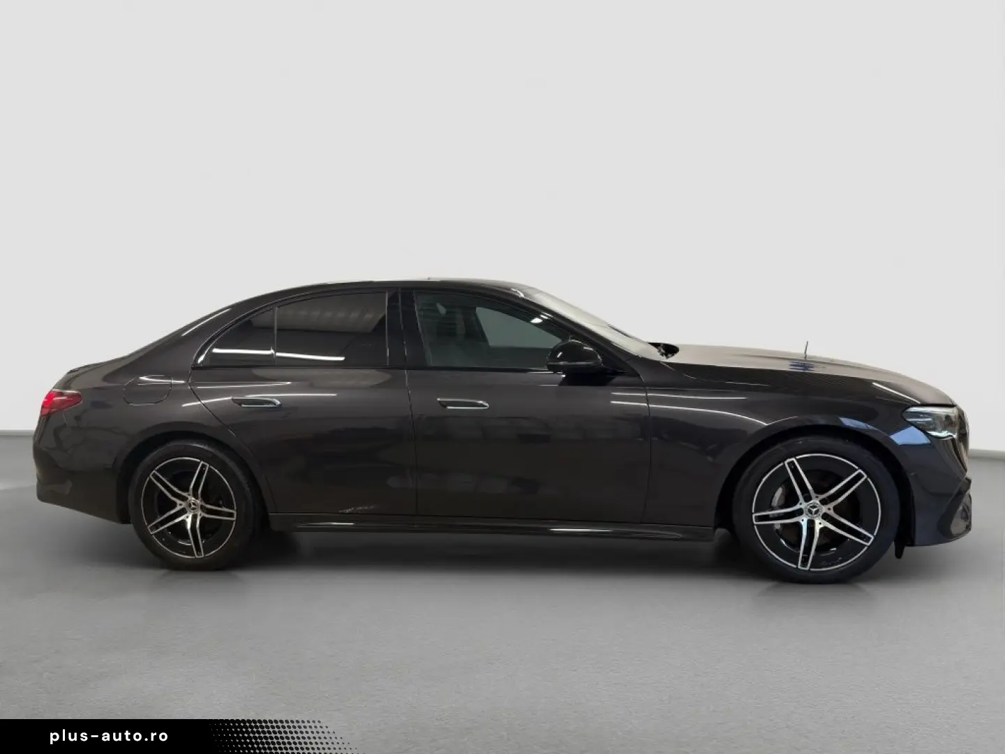 MERCEDES-BENZ E 220 d 4MATIC Limousine AMG NightPaket 360