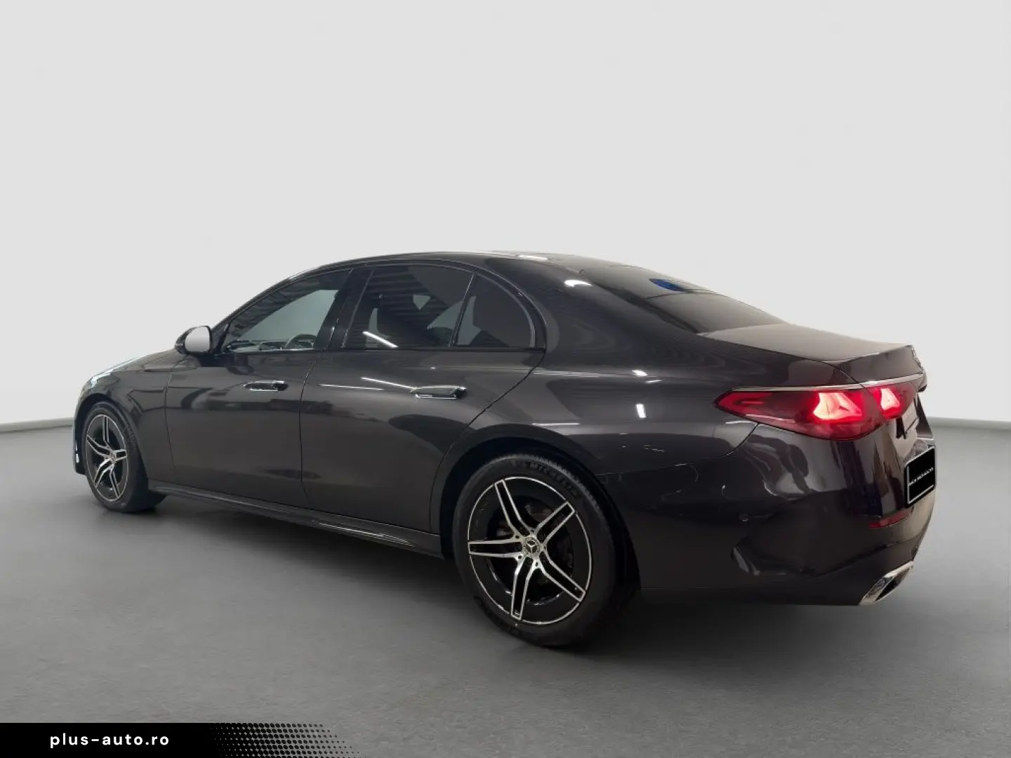 MERCEDES-BENZ E 220 d 4MATIC Limousine AMG NightPaket 360