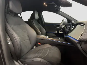 MERCEDES-BENZ E 220 d 4MATIC Limousine AMG NightPaket 360
