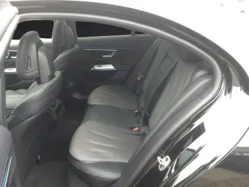 MERCEDES-BENZ E 200 4MATIC Avantgarde Edition Panoramadach