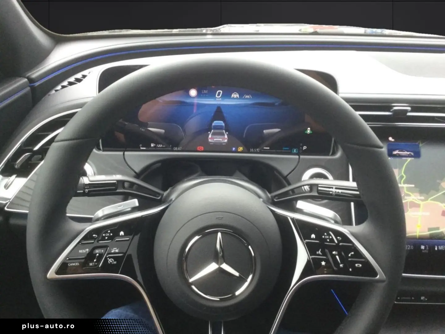 MERCEDES-BENZ E 200 4MATIC Avantgarde Edition Panoramadach