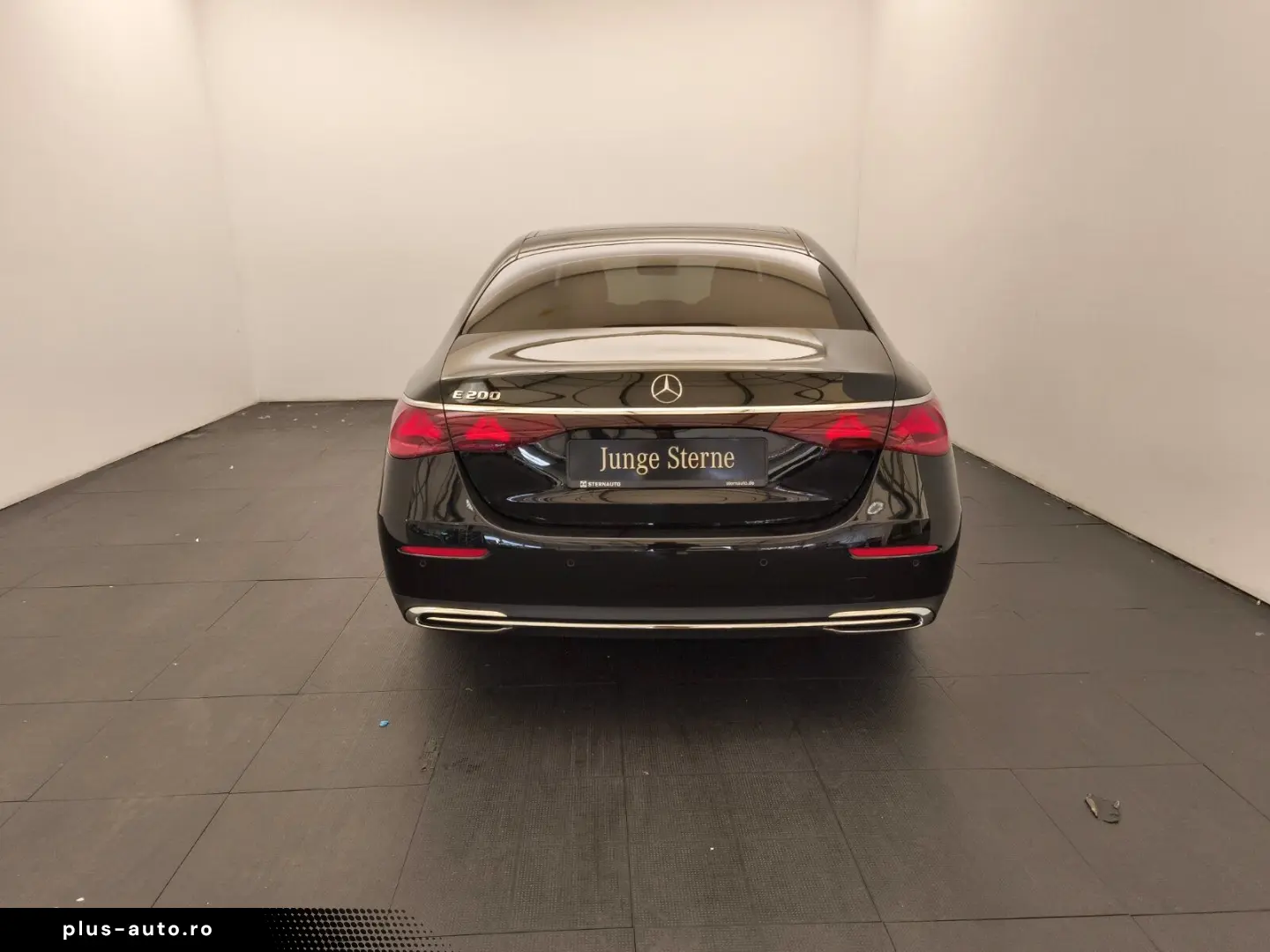 MERCEDES-BENZ E-Class 2025 — imagine 5