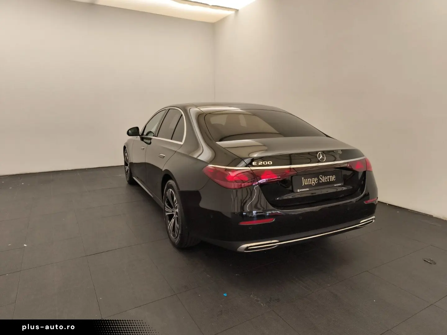 MERCEDES-BENZ E-Class 2025 — imagine 6