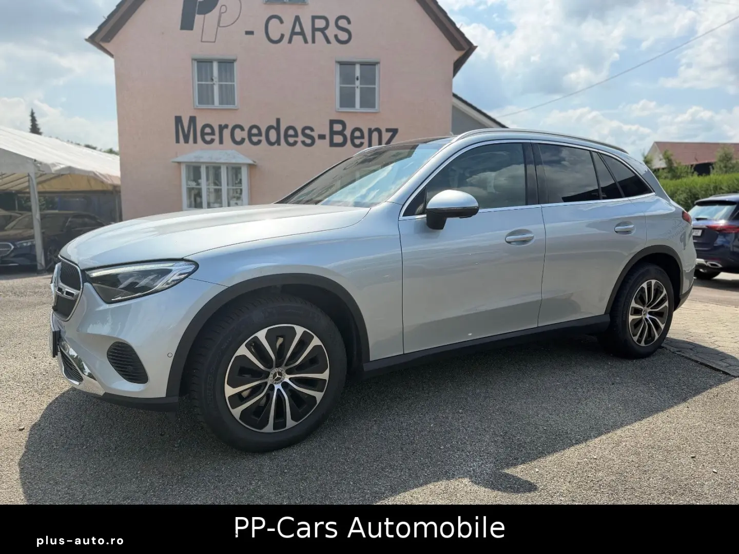 MERCEDES-BENZ GLC 220 d 4M   PANO STHZG Park Kam.