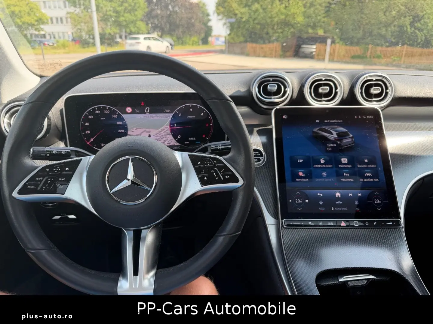 MERCEDES-BENZ GLC 220 d 4M   PANO STHZG Park Kam.