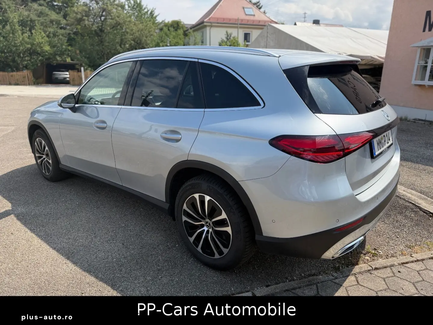 MERCEDES-BENZ GLC 220 d 4M   PANO STHZG Park Kam.
