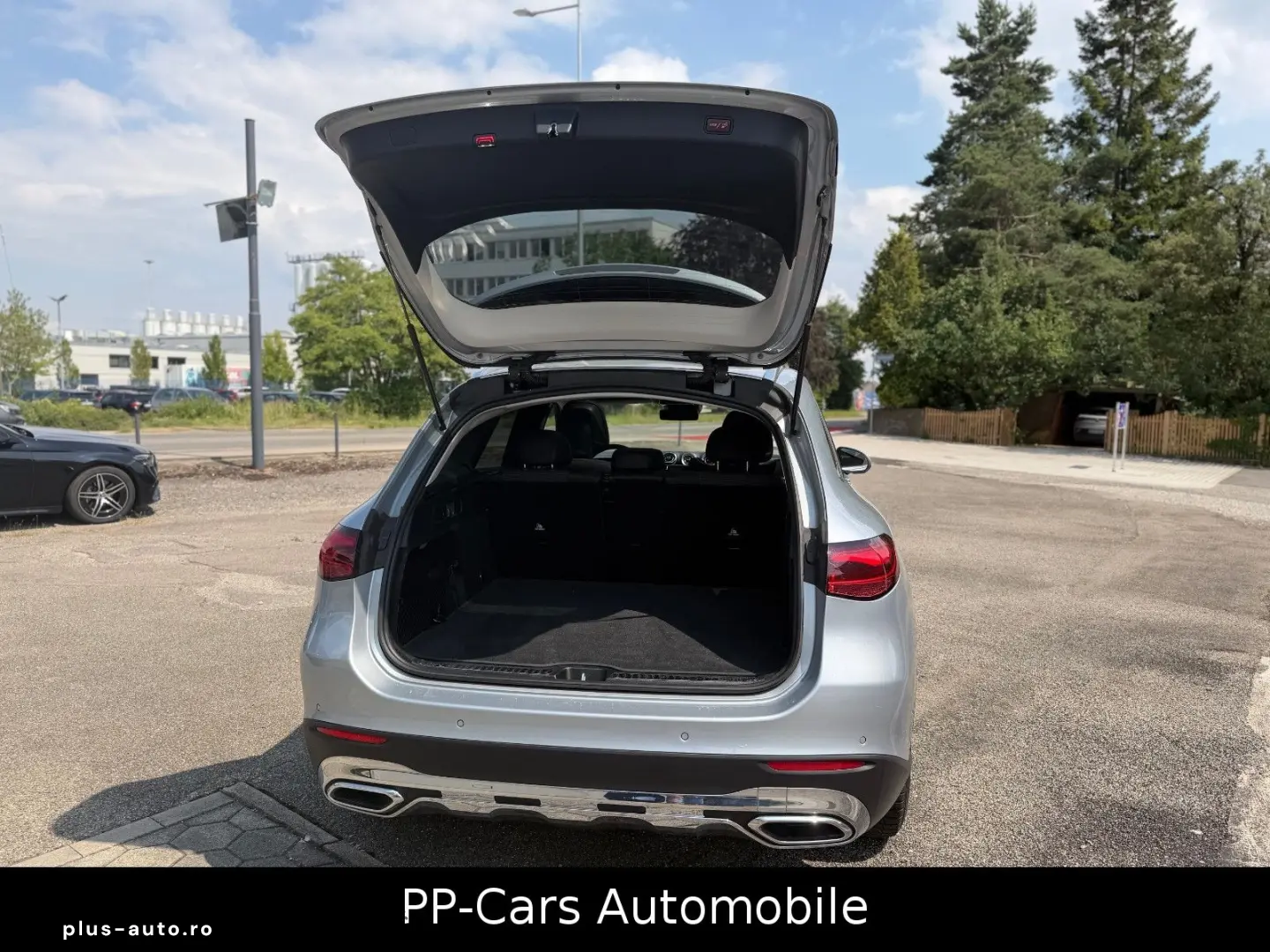 MERCEDES-BENZ GLC 220 d 4M   PANO STHZG Park Kam.