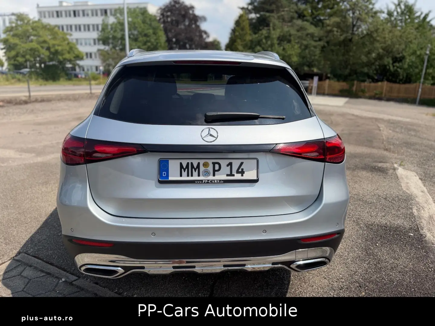 MERCEDES-BENZ GLC 220 d 4M   PANO STHZG Park Kam.