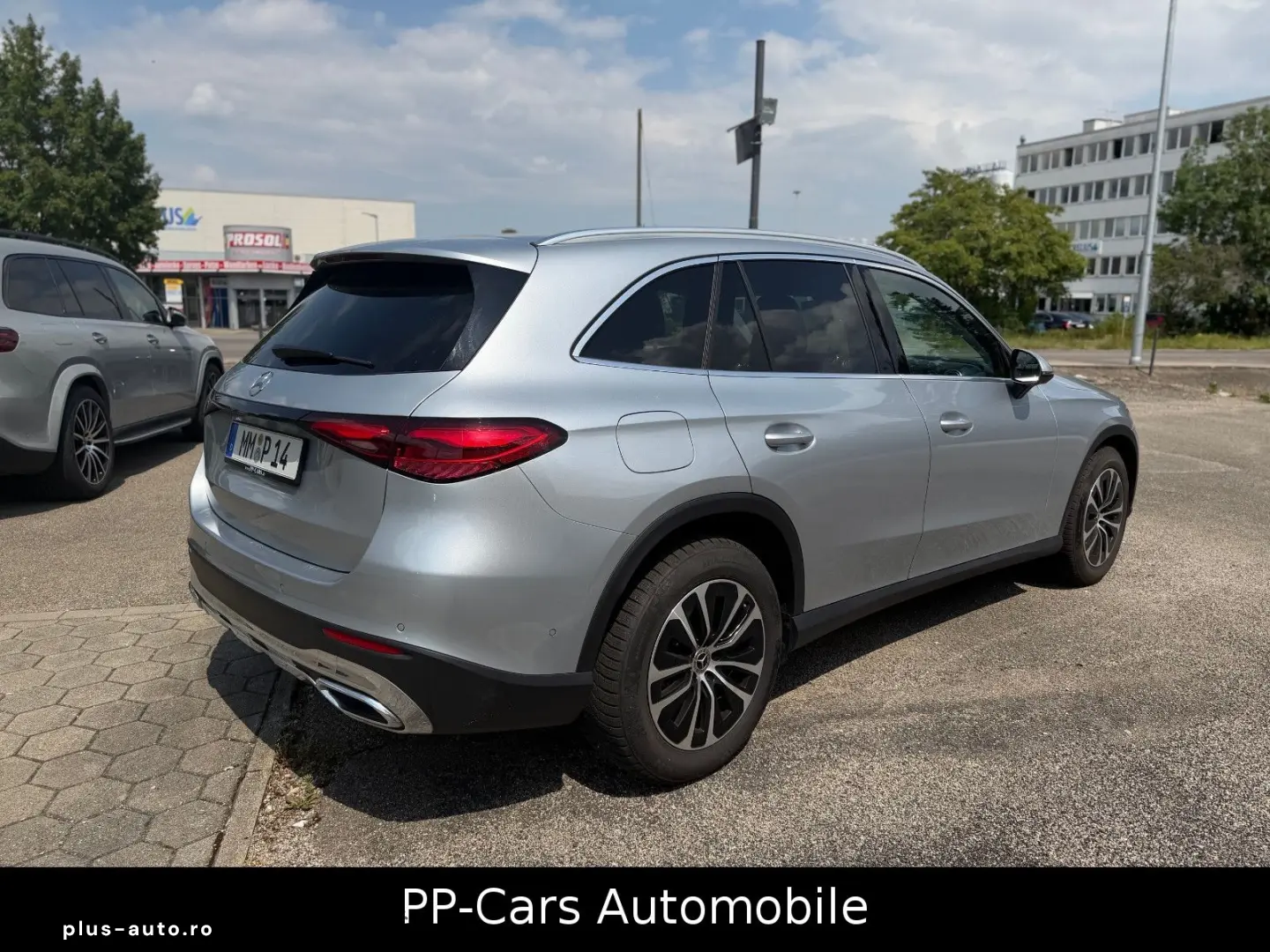 MERCEDES-BENZ GLC 220 d 4M   PANO STHZG Park Kam.