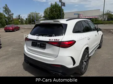 MERCEDES-BENZ GLC 63 AMG S E PERF Aerodynamik-Paket Carb