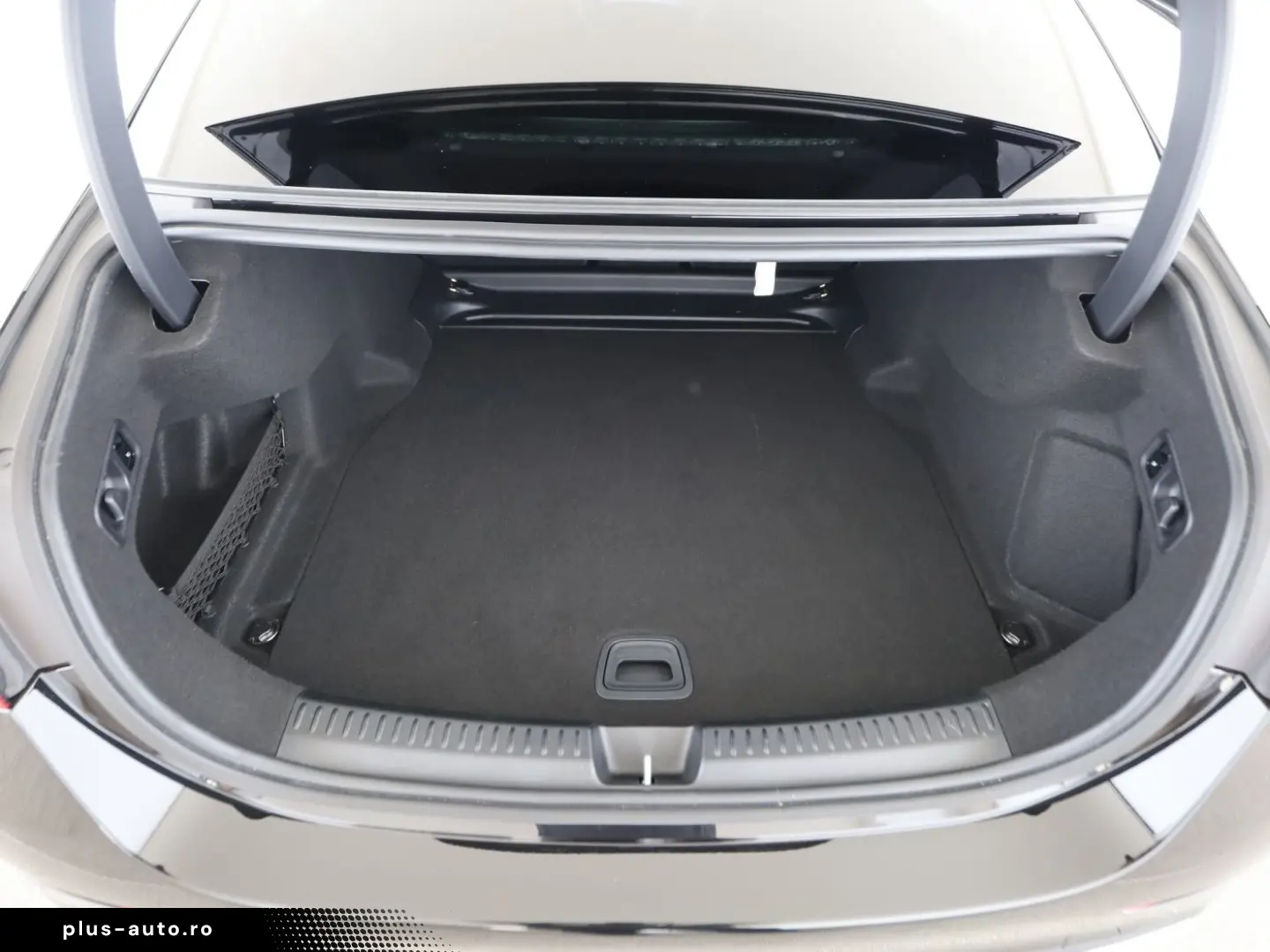 MERCEDES-BENZ E 200 AMG ADV. PLUS NIGHT PANO DISTR 360
