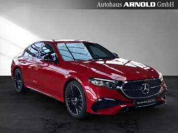 MERCEDES-BENZ E 200 AMG Line Night Burmester Distr Kamera