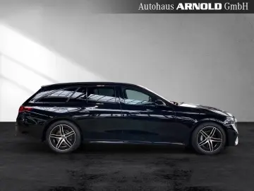 MERCEDES-BENZ E 300 T de 4M AMG  Night SUPERSCREEN Distr.