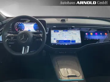 MERCEDES-BENZ E 300 T de 4M AMG  Night SUPERSCREEN Distr.
