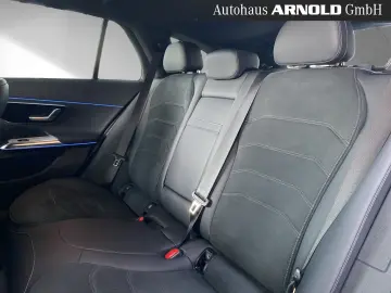 MERCEDES-BENZ E 300 T de 4M AMG  Night SUPERSCREEN Distr.