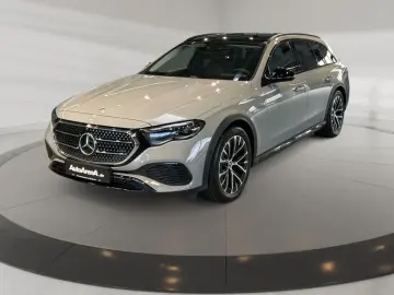 MERCEDES-BENZ E 300 de 4matic T All-Terrain Avantgarde MBUX