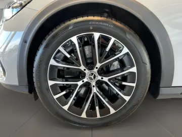 MERCEDES-BENZ E 300 de 4matic T All-Terrain Avantgarde MBUX