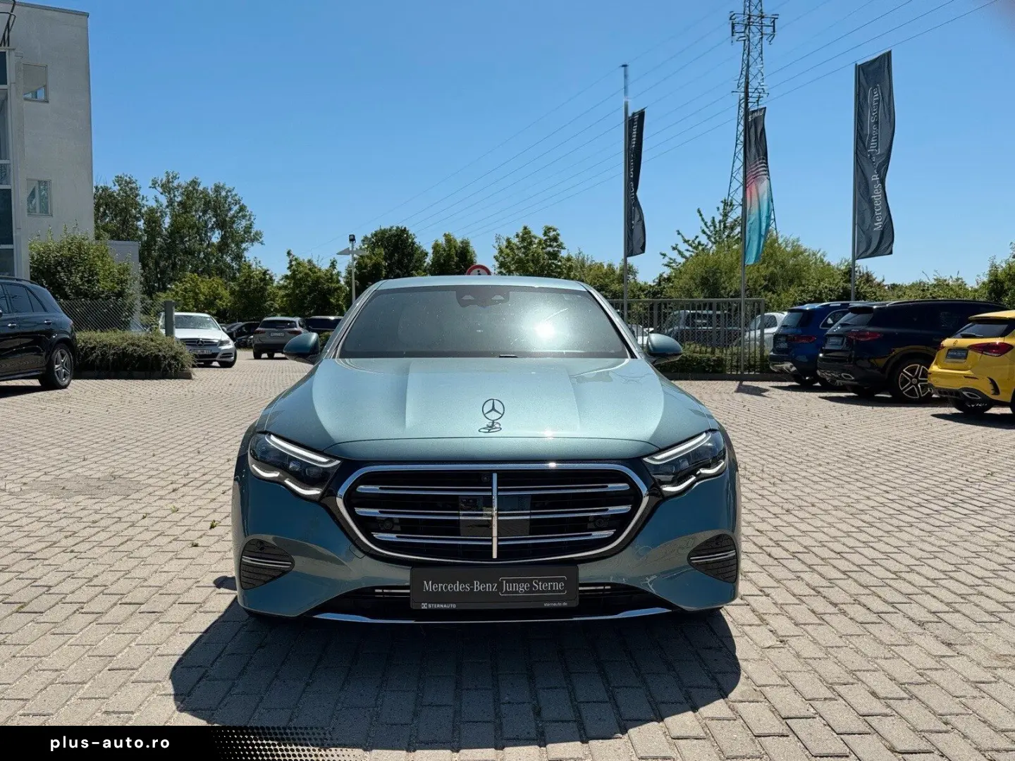 MERCEDES-BENZ E 220 d Exclusive Premium Akustik FahrassiPlus