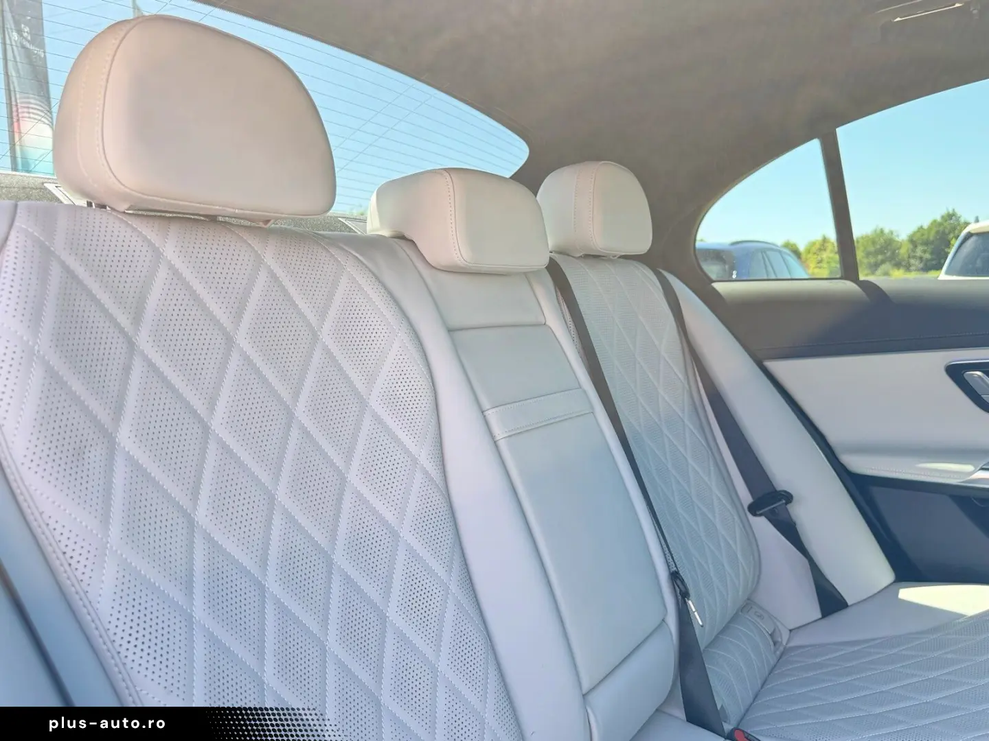 MERCEDES-BENZ E 220 d Exclusive Premium Akustik FahrassiPlus