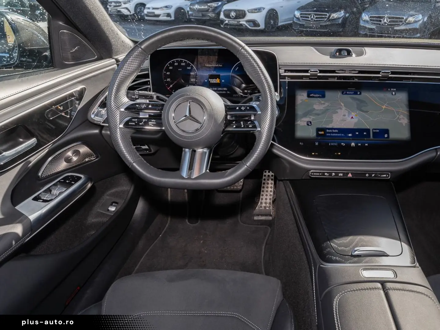MERCEDES-BENZ E 300 de AMG Superscreen Hands-Free