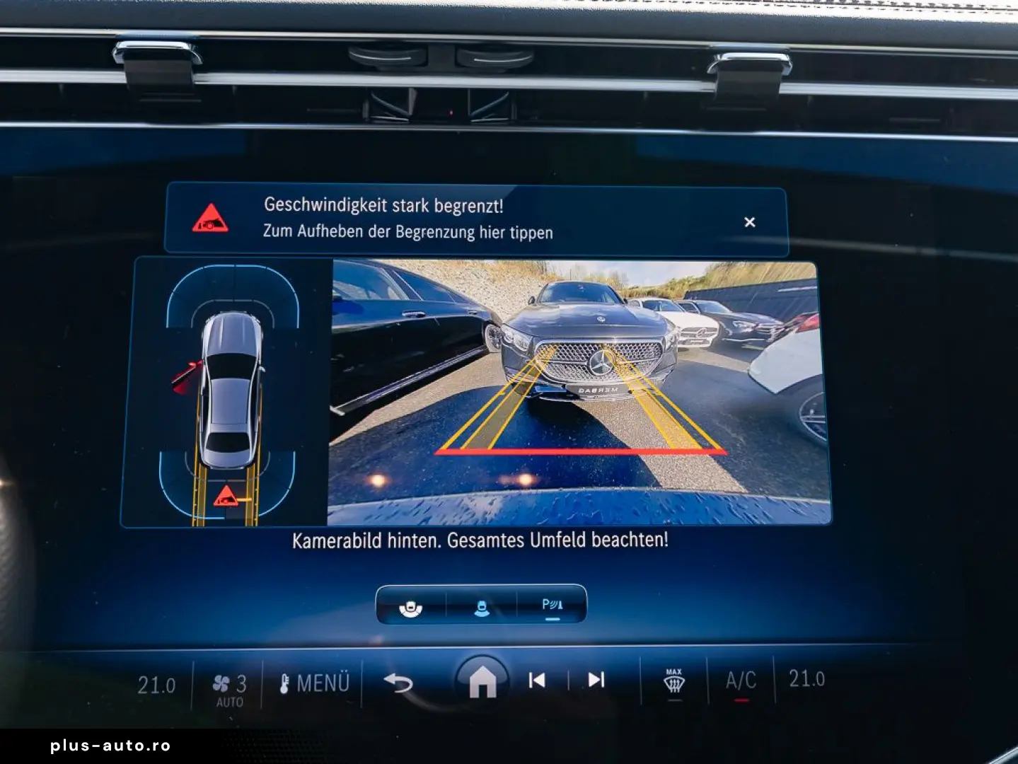 MERCEDES-BENZ E 300 de AMG Superscreen Hands-Free