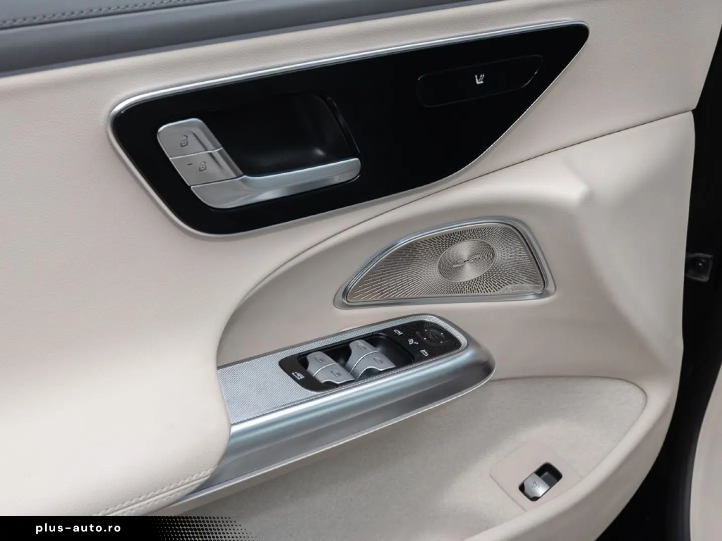 MERCEDES-BENZ E 200 Limousine Avantgarde Advanced Pano Distr