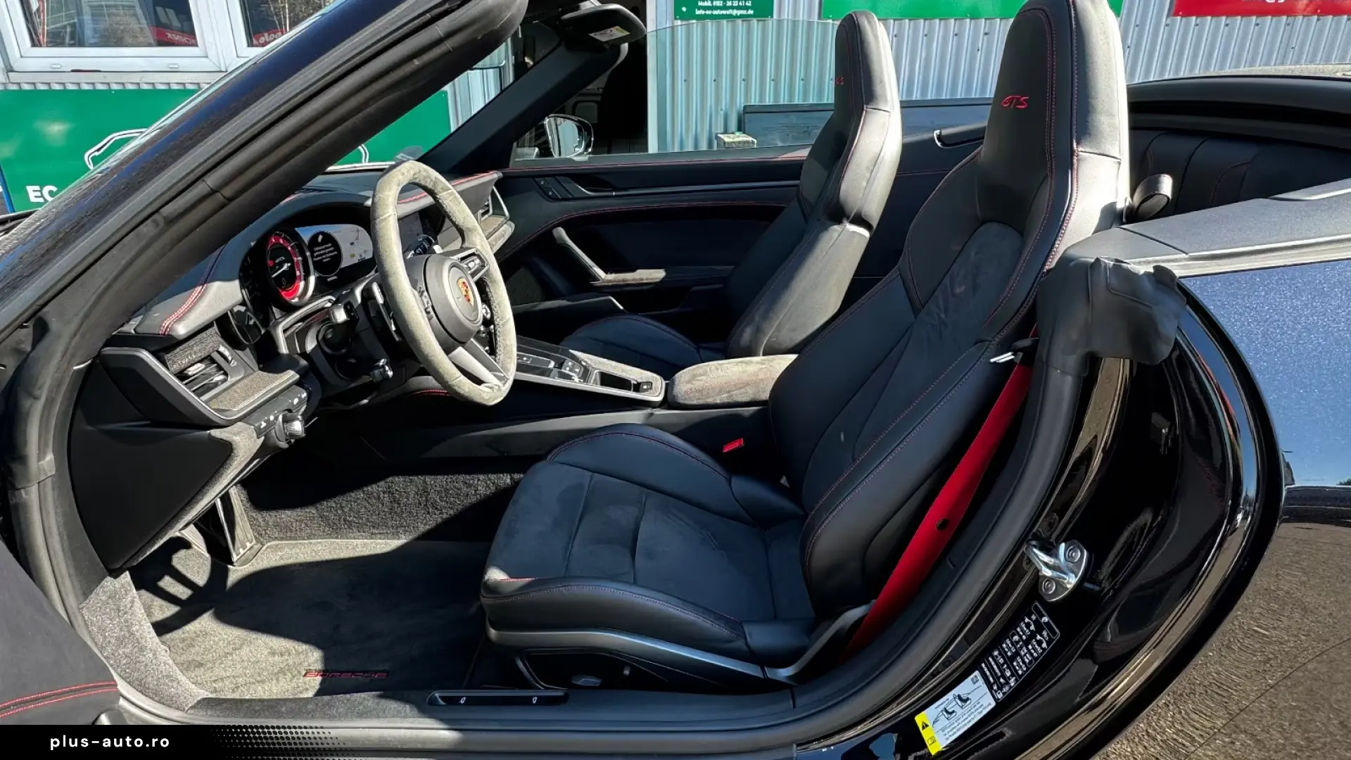 Porsche 911 Carrera GTS Cabriolet