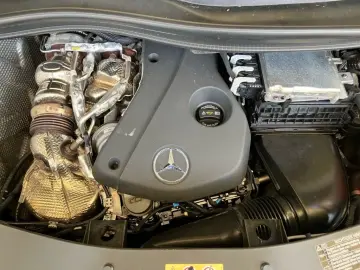 MERCEDES-BENZ V 300 d AVANTGARDE EDITION  LANG AIRMATIC