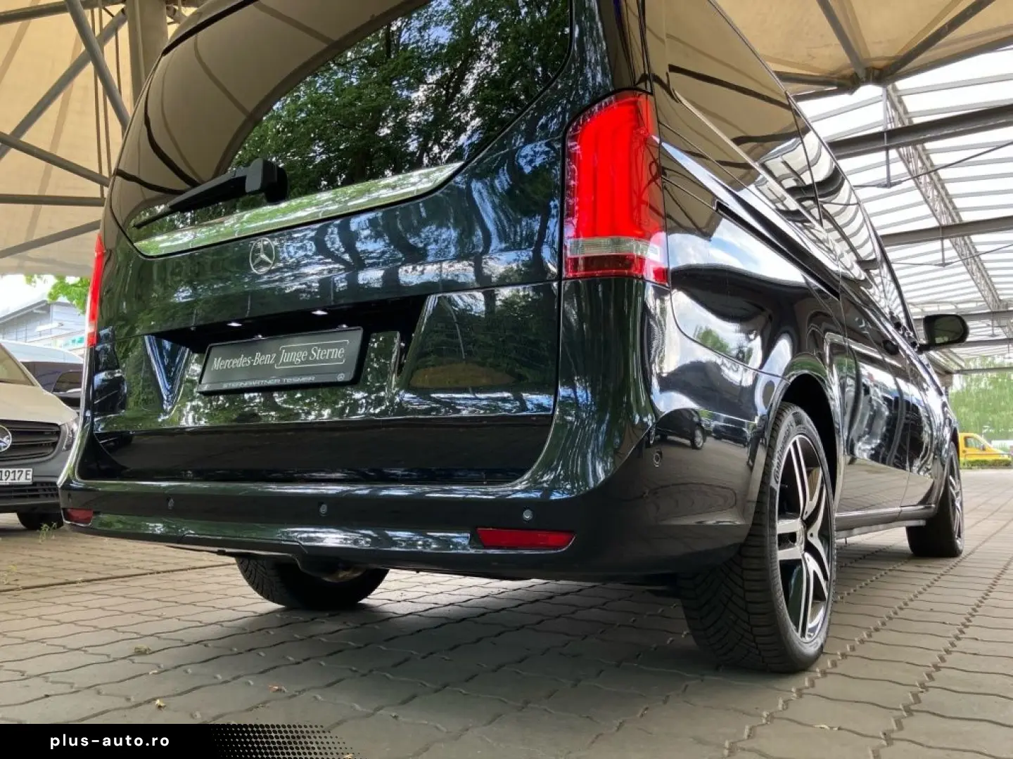 MERCEDES-BENZ V 300 d AVANTGARDE EDITION  LANG AIRMATIC