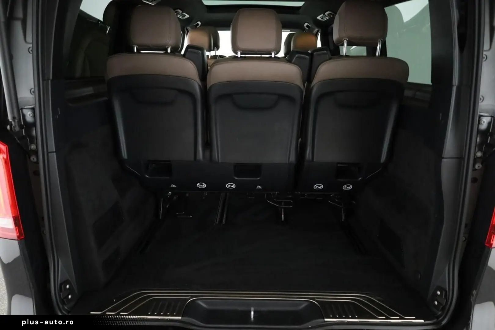 MERCEDES-BENZ V 300 d 4M lang Avantgarde AMG 8 Pan Nav ACC