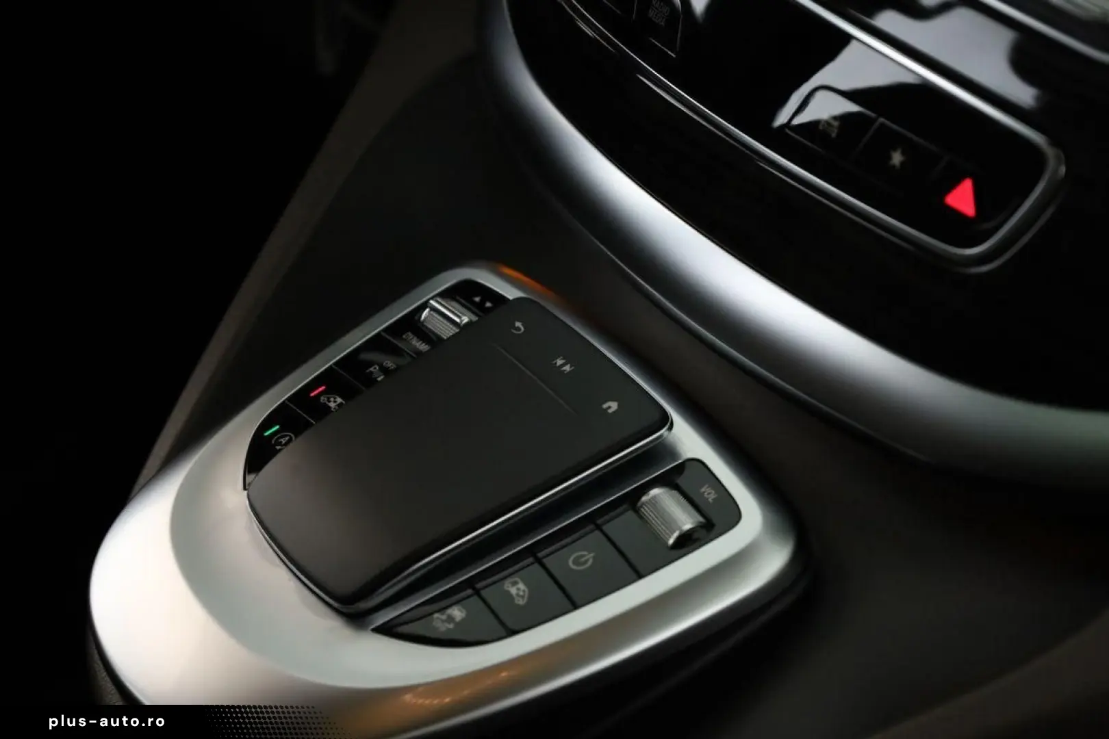 MERCEDES-BENZ V 300 d 4M lang Avantgarde AMG 8 Pan Nav ACC