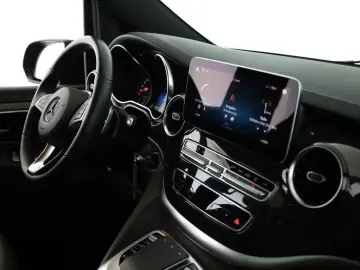 MERCEDES-BENZ V 300 d 4M lang Avantgarde AMG 8 Pan Nav ACC
