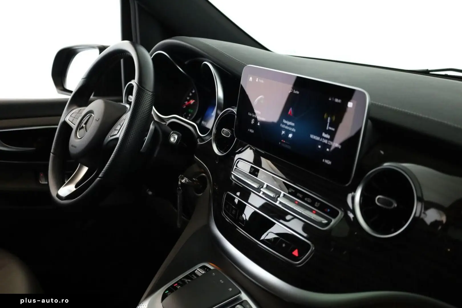 MERCEDES-BENZ V 300 d 4M lang Avantgarde AMG 8 Pan Nav ACC
