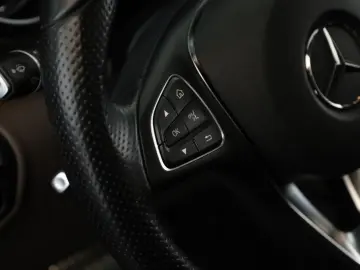 MERCEDES-BENZ V 300 d 4M lang Avantgarde AMG 8 Pan Nav ACC
