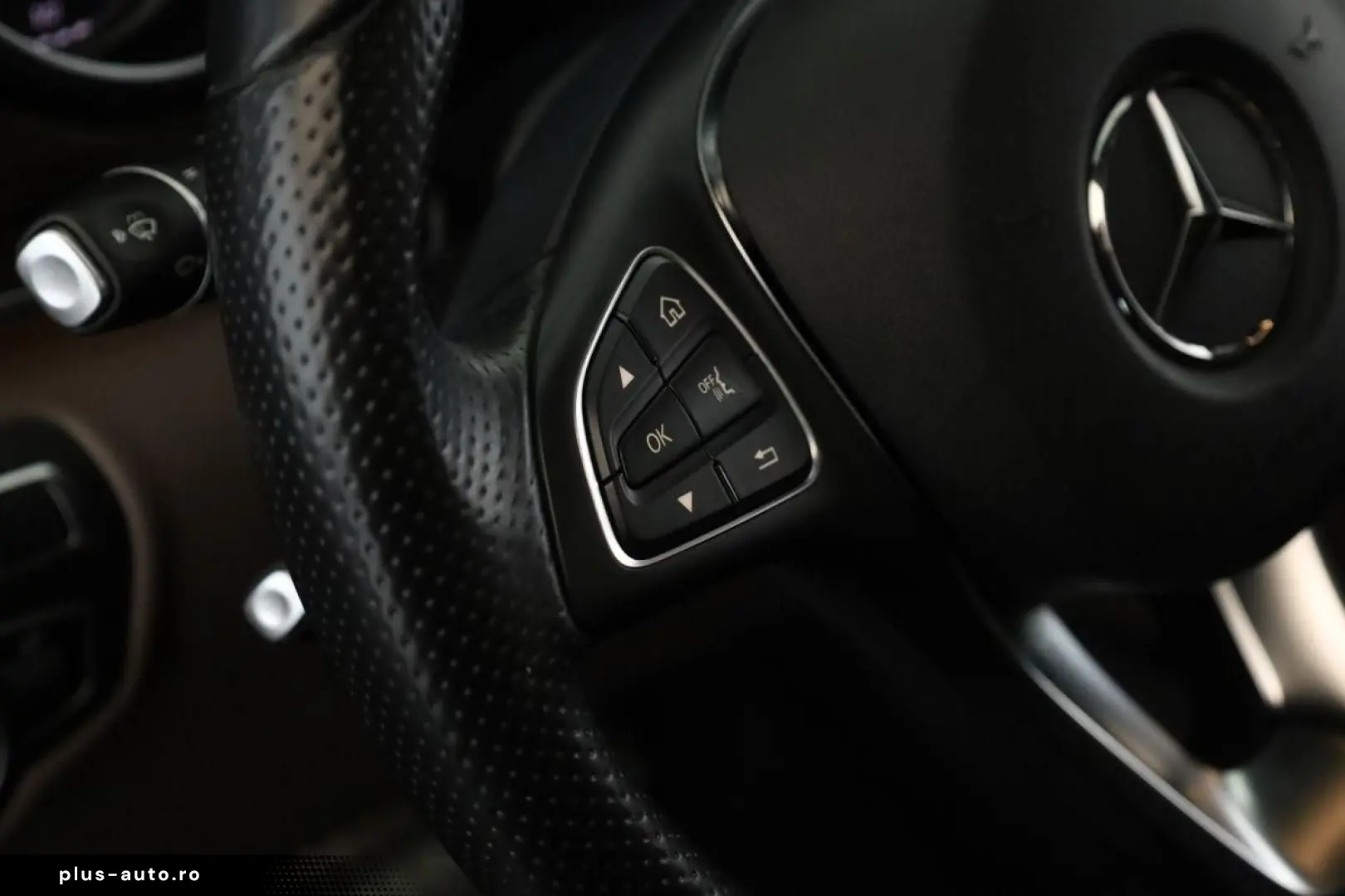 MERCEDES-BENZ V 300 d 4M lang Avantgarde AMG 8 Pan Nav ACC