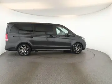 MERCEDES-BENZ V 300 d 4M lang Avantgarde AMG 8 Pan Nav ACC