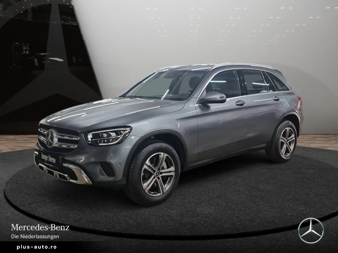 MERCEDES-BENZ GLC 300 de 4M Dist SpurP AHK LED CarPlay DAB