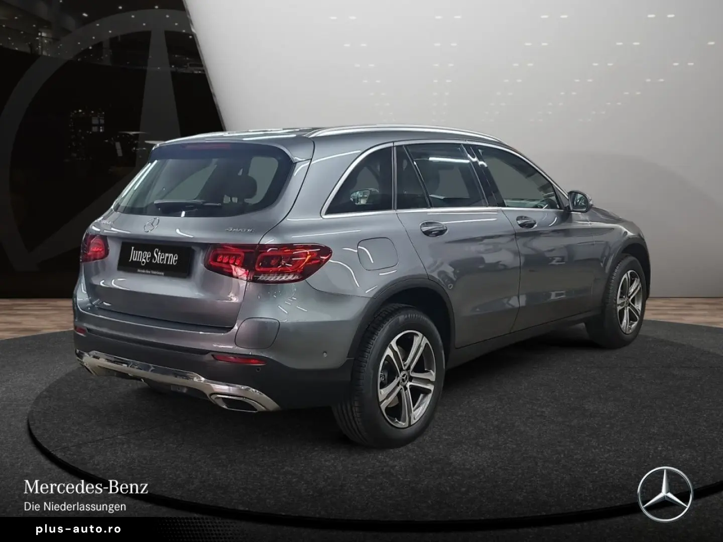 MERCEDES-BENZ GLC 300 de 4M Dist SpurP AHK LED CarPlay DAB