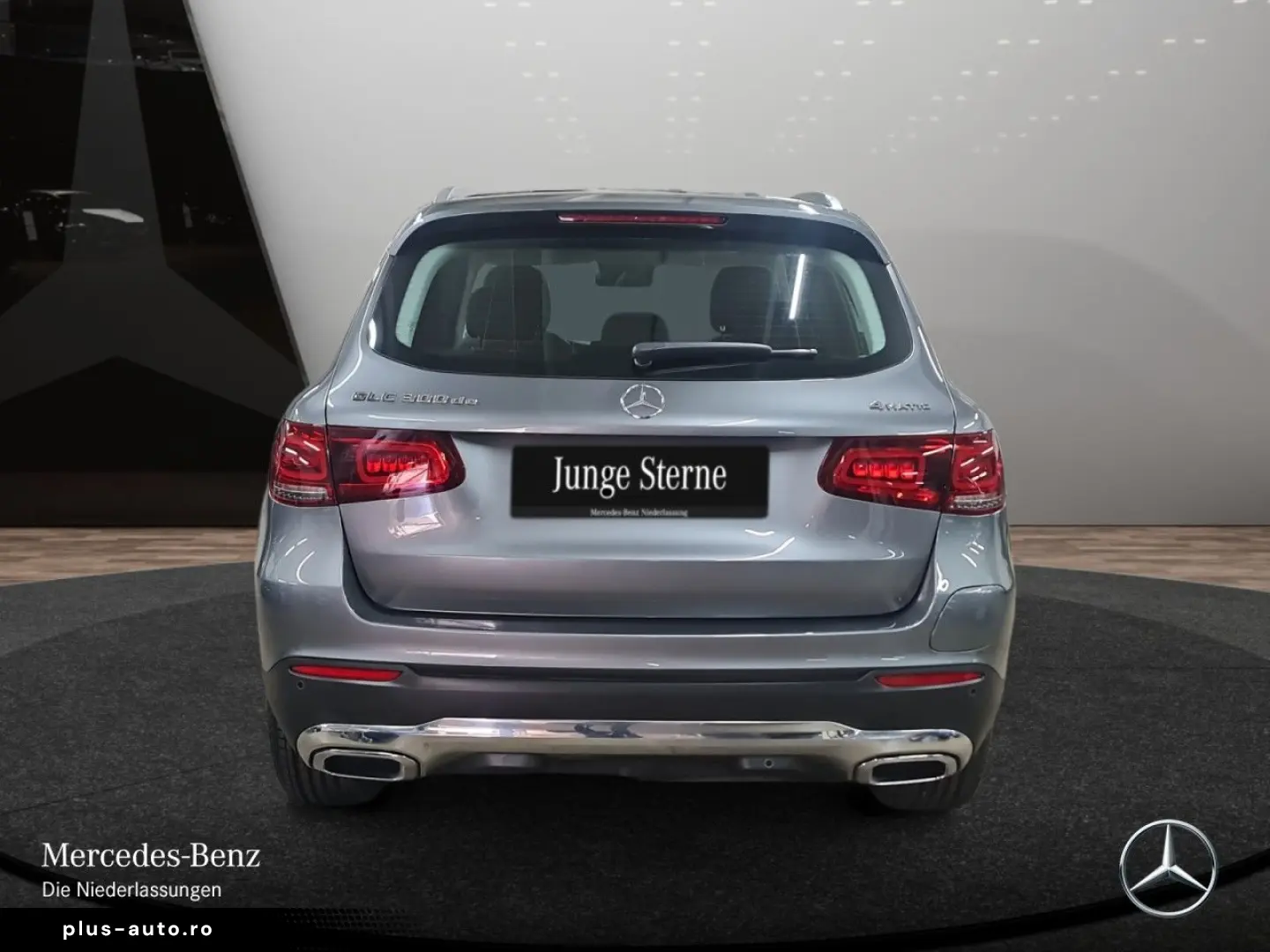 MERCEDES-BENZ GLC 300 de 4M Dist SpurP AHK LED CarPlay DAB