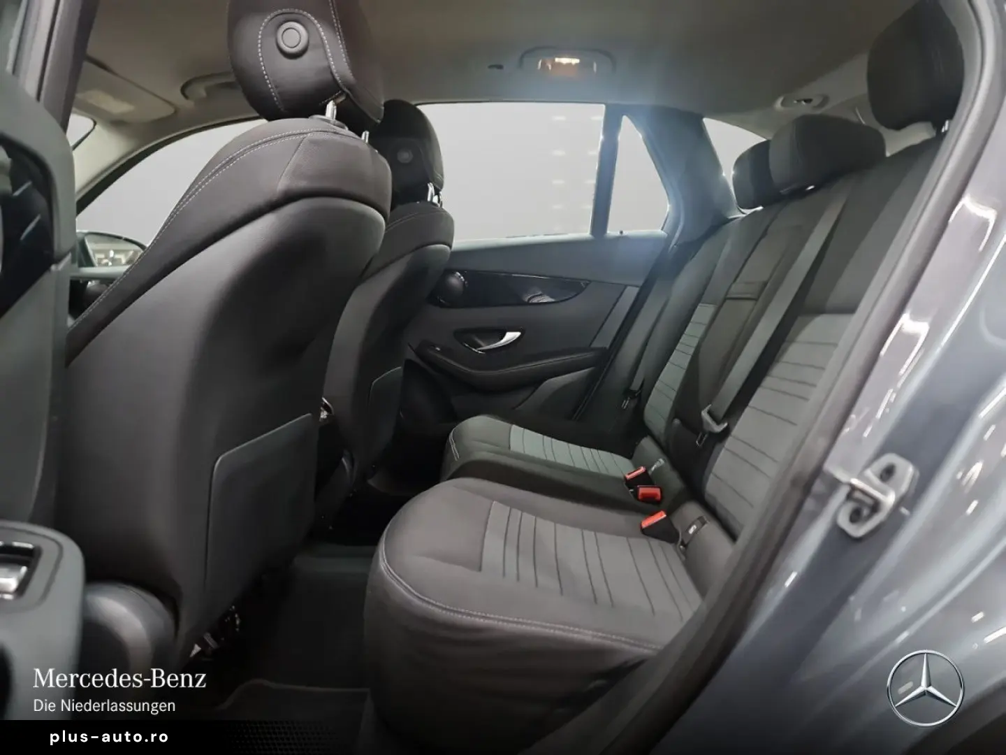 MERCEDES-BENZ GLC 300 de 4M Dist SpurP AHK LED CarPlay DAB