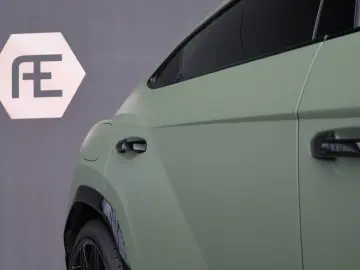 Lamborghini Urus - SE 4.0 V8 Hybrid