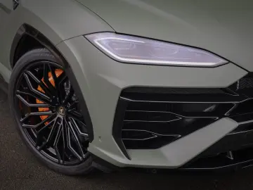 Lamborghini Urus - SE 4.0 V8 Hybrid