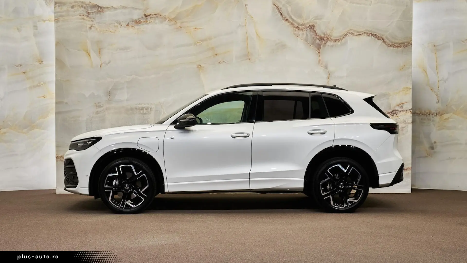 Volkswagen Tiguan - 1.5 eHybrid R-Line