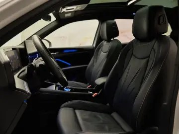 Volkswagen Tiguan - 1.5 eHybrid R-Line