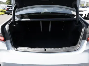 BMW M3 Competition M xDrive LASER LED NAVI H K LEDER