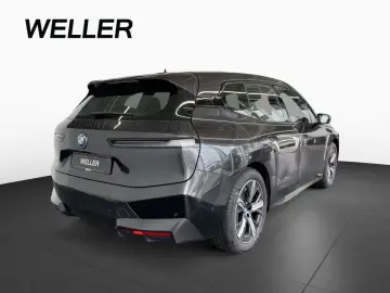 BMW iX xDrive50 Sport LivePro SkyL Kam H K DA