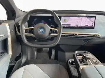 BMW iX xDrive50 Sport LivePro SkyL Kam H K DA