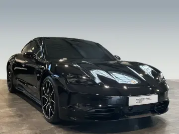 Porsche Taycan 4 Black Edition Surround-View LED